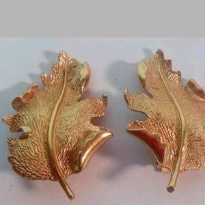 Vintage Hope Chest Glamorous gold earrings PM 320